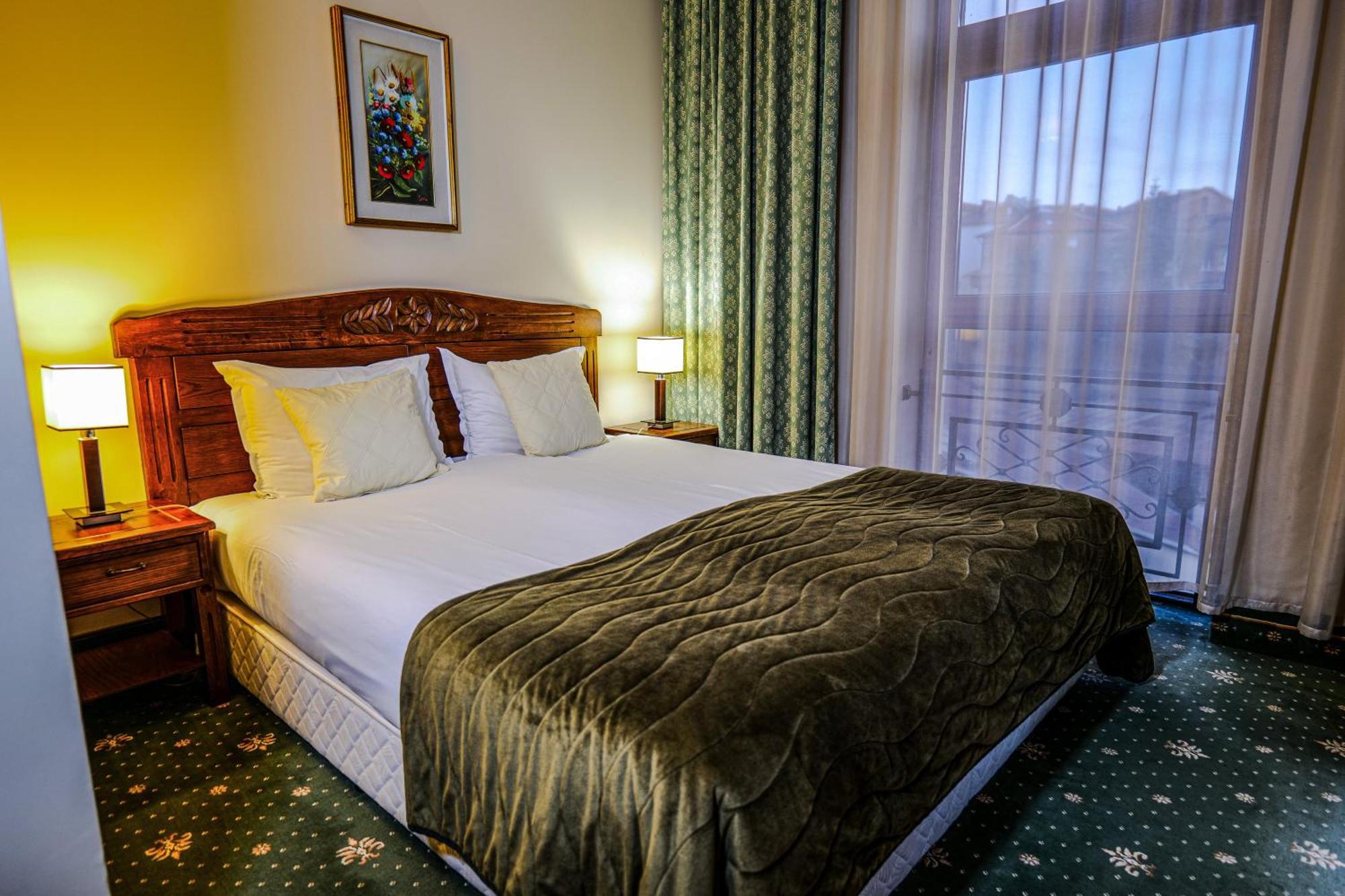Retro Hotel Haskovo Luaran gambar