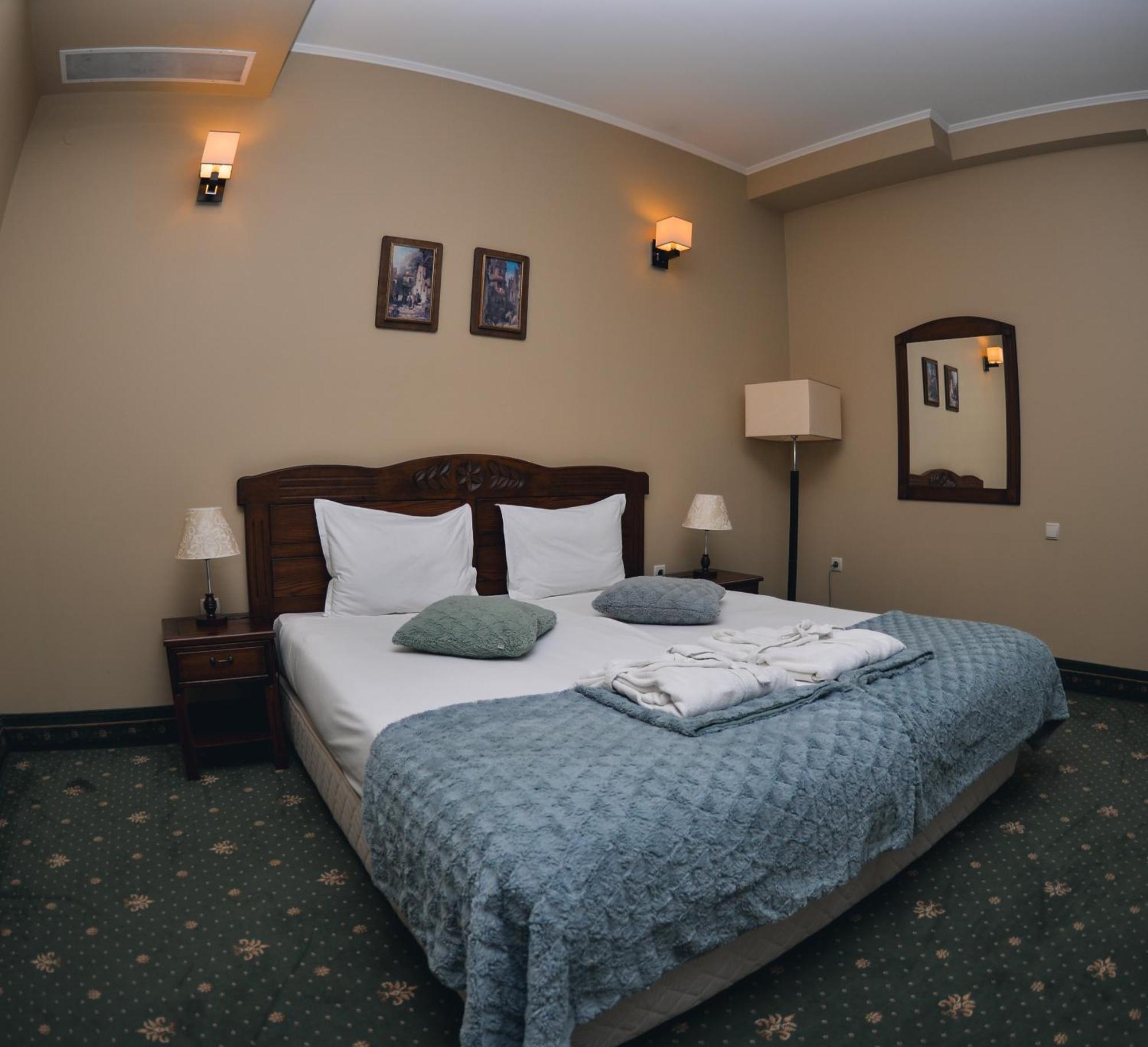 Retro Hotel Haskovo Luaran gambar